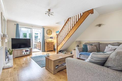 14 Lancaster Place, Carterton, OX18 3ET