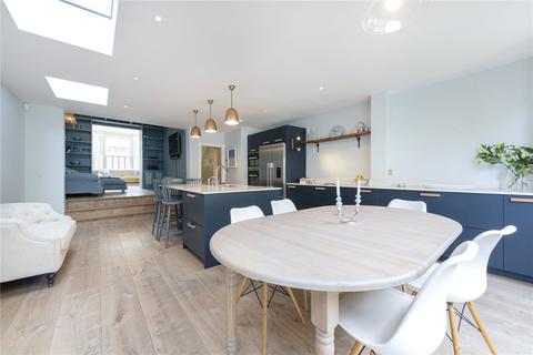 105 Marney Road, London, SW11 5EW