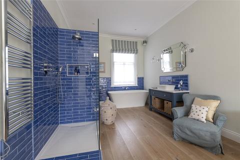 105 Marney Road, London, SW11 5EW