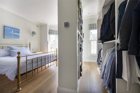 105 Marney Road, London, SW11 5EW