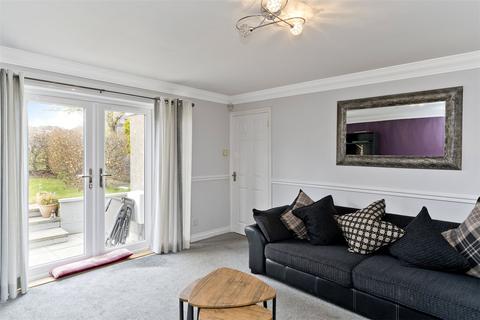 99 Brackens Road, Dundee, DD3 9QY