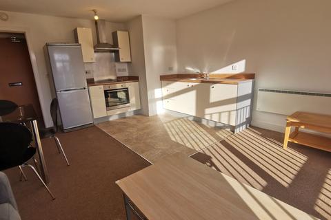 2 bedroom flat to rent, Renolds House, Lamba Court, M5 4UB