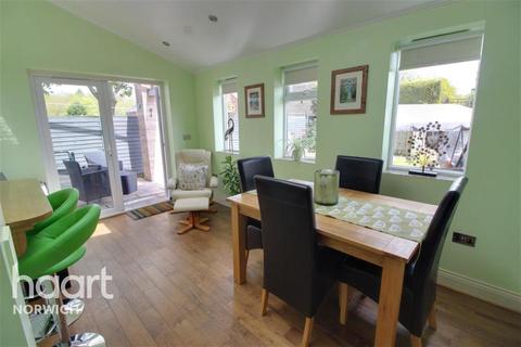 3 bedroom terraced house to rent - Munnings Road, Norwich
