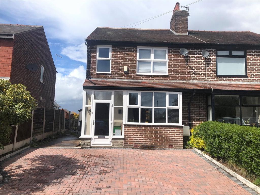 School Lane, Rixton, Warrington, WA3 2 bed semidetached house £240,000