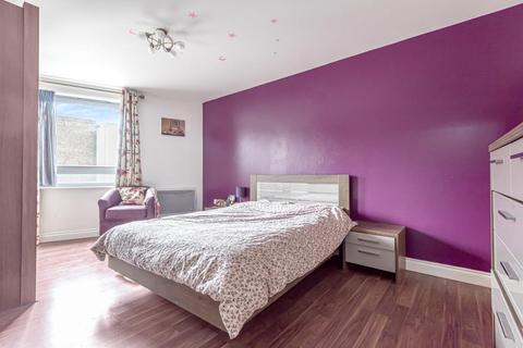 2 bedroom block of apartments for sale, Ashleigh Court,  Loates Lane,  Watford,  WD17