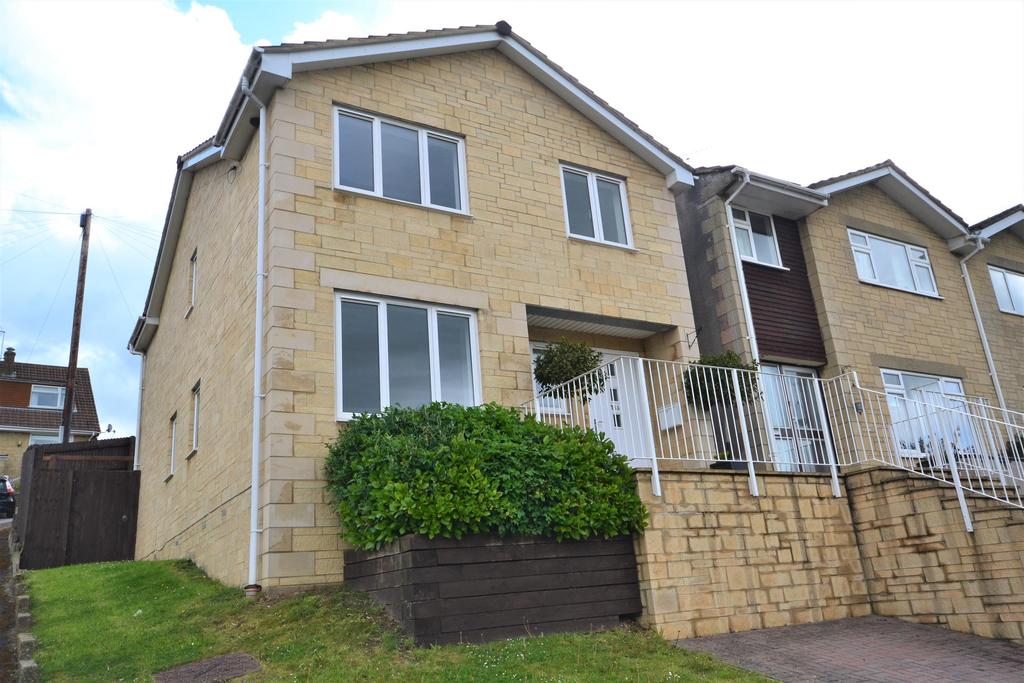 Orchard Leaze, Dursley, GL11 6HT 3 bed detached house £1,250 pcm (£