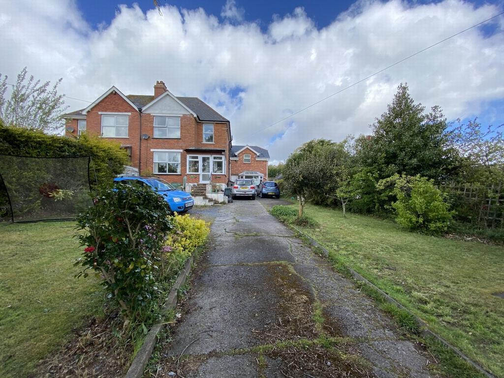 Shutterton Lane, Dawlish, EX7 4 bed semidetached house £475,000