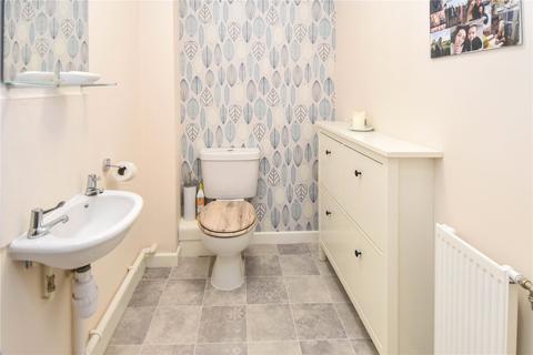 14 Arlingham Avenue, Bromsgrove, B61 8AP