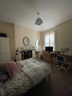 6 bedroom terraced house to rent, Windsor Villas, Bath