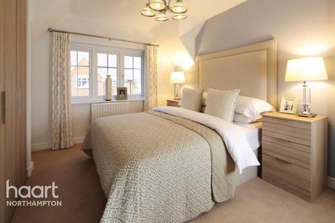 3 bedroom semi-detached house for sale - Parklands, Northampton