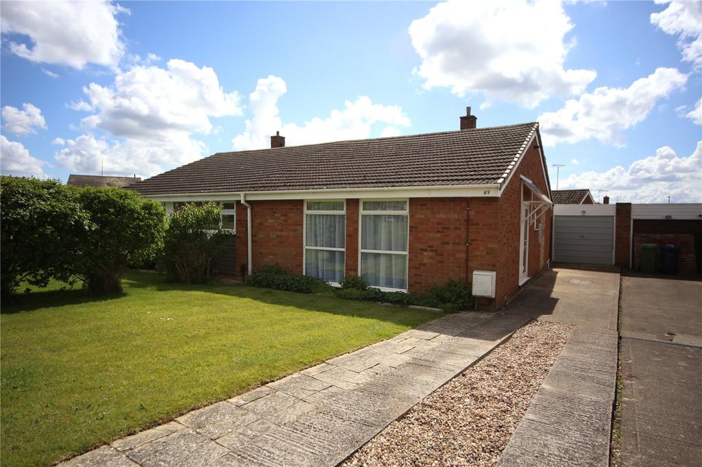 Crown Drive, Cleeve, Cheltenham, Gloucestershire, GL52 2 bed