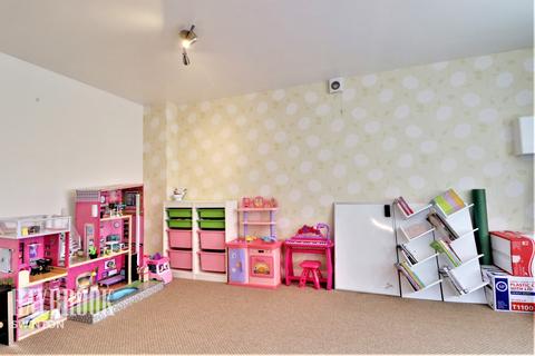 30 Hills Close, Mexborough, S64 9PB