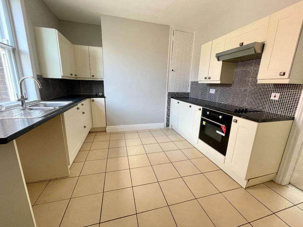 London Road, Bracebridge Heath, Lincoln, LN4 3 bed semidetached house