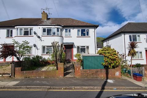 30 Hexham Gardens, Isleworth, TW7 5JR