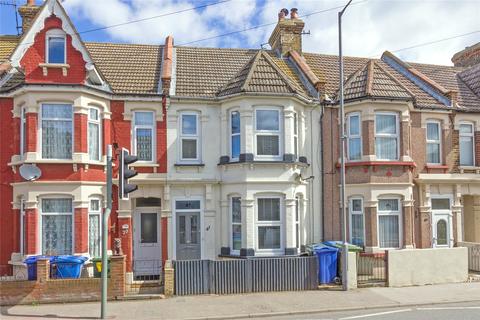 41 Main Road, Queenborough, ME11 5BW