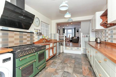 41 Main Road, Queenborough, ME11 5BW