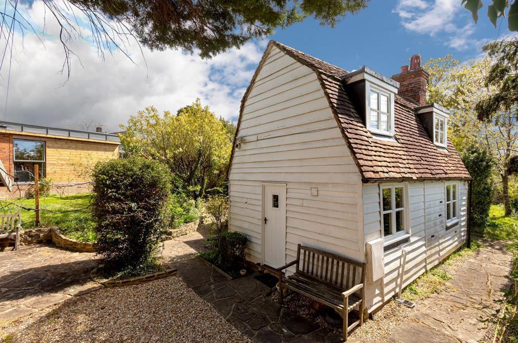 Tower Hill, Horsham, RH13 6 bed detached house £1,195,000