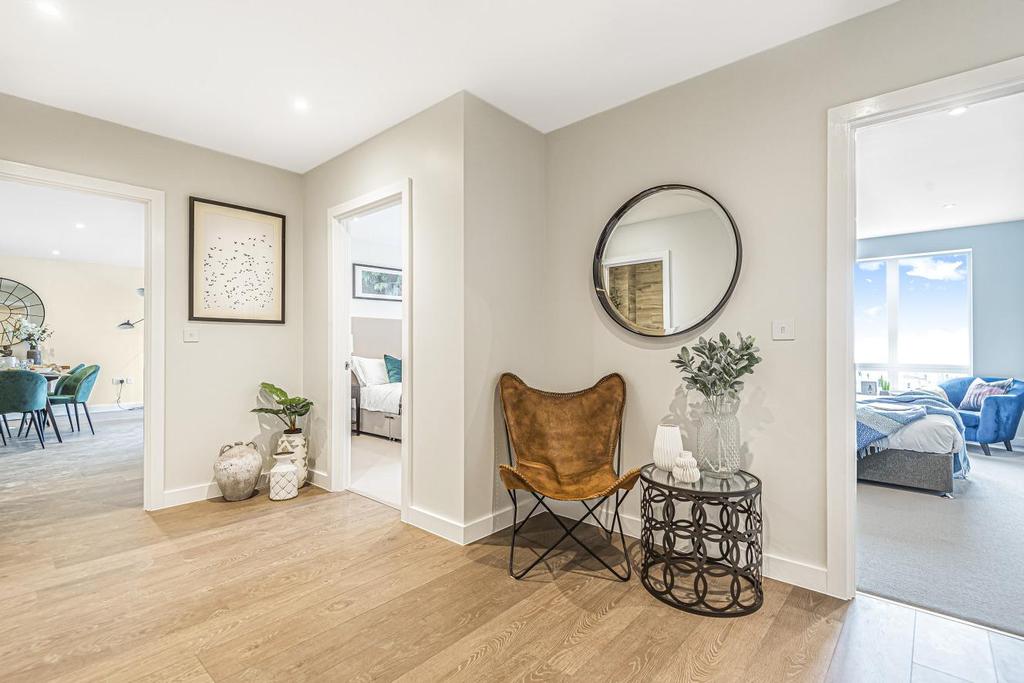 Ridley Road, Wimbledon 2 bed flat £575,000