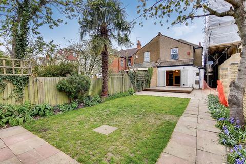 57 Waddon Park Avenue, Croydon, CR0 4LW