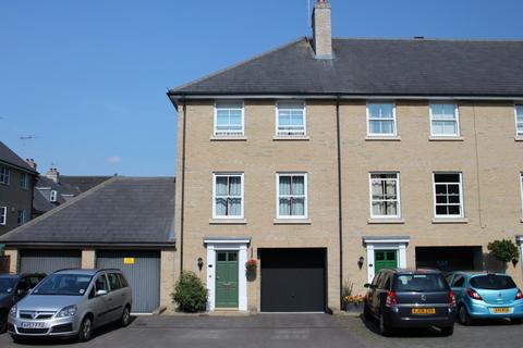 3 bedroom end of terrace house to rent, Qwysson Avenue, Bury St Edmunds IP33