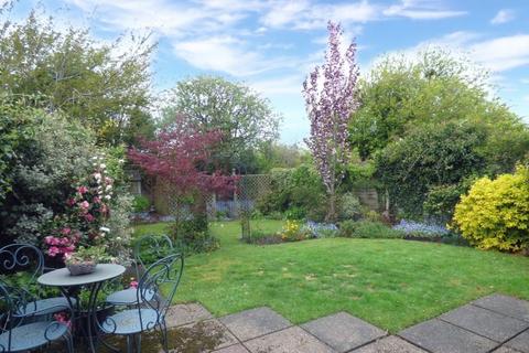 28 Giffords Croft, Lichfield, WS13 7HG