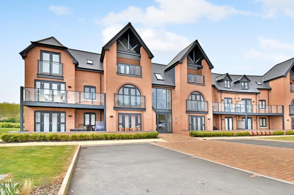 The Lakeside, Barton under Needwood, BurtonOnTrent 3 bed penthouse
