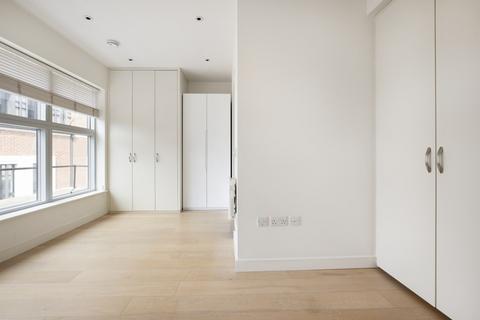 3 bedroom apartment to rent, Marshall Street, Carnaby W1