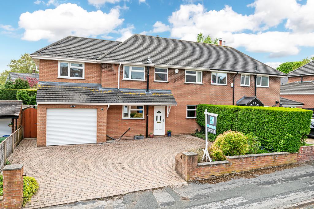 Cobbs Lane, Appleton, Warrington, Cheshire 4 bed semidetached house