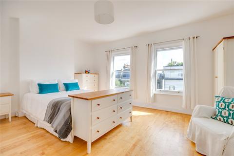 3 bedroom flat for sale, Lilyville Road, Parsons Green, London