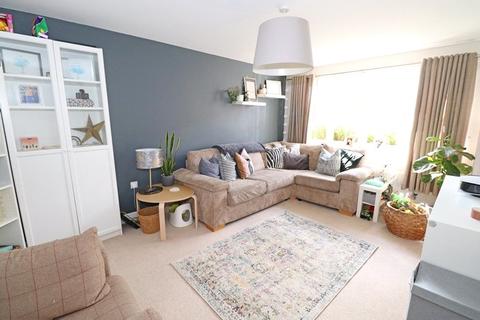 27 Kingdon Way, Holsworthy, EX22 6FN