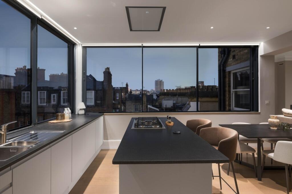 Apartment in London - View 2