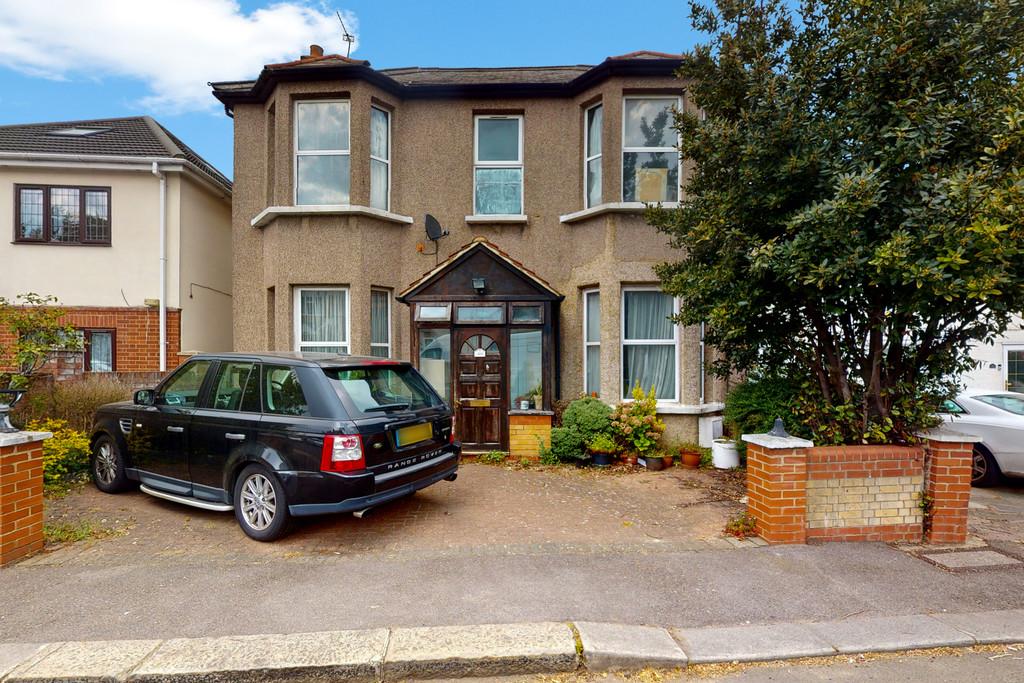 Jefferson Close, Gants Hill 5 bed detached house £775,000