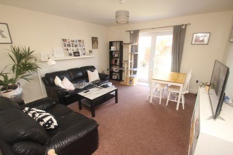 3 bedroom end of terrace house to rent, Manor Road, East Preston