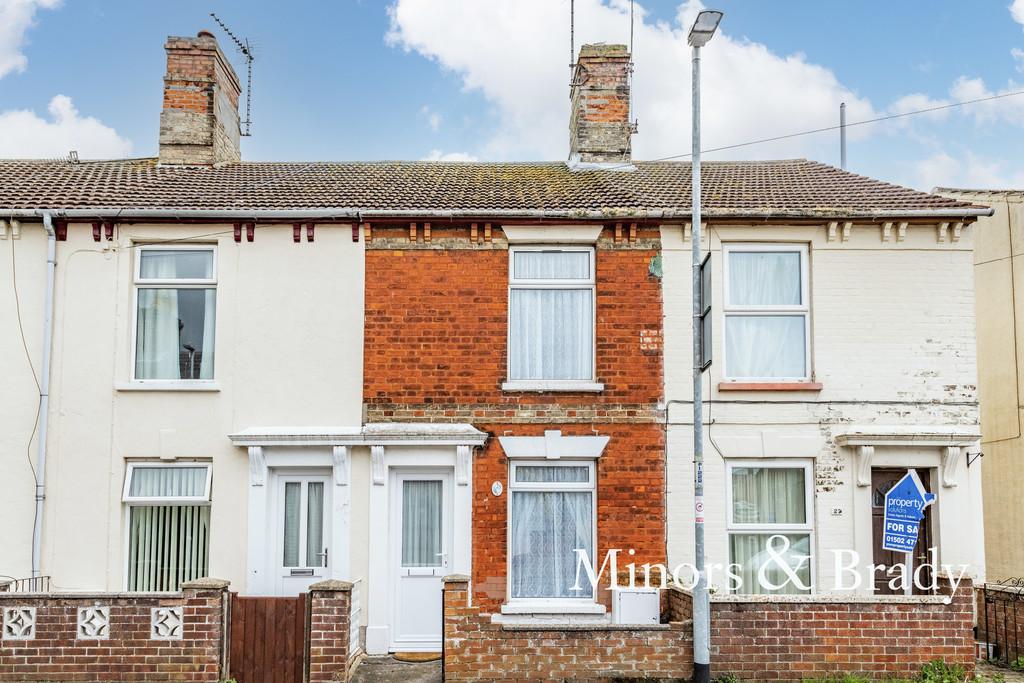 Lawson Road, Lowestoft 2 bed terraced house for sale £115,000