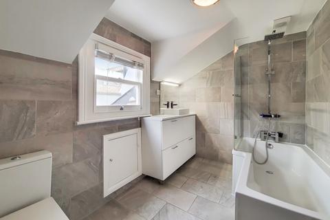 2 bedroom maisonette to rent, Pembridge Road, Notting Hill, London, W11