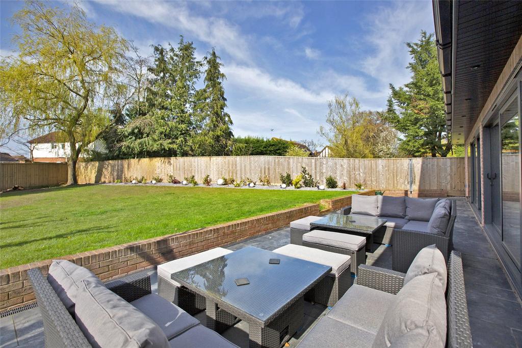 Patio / Rear Garden