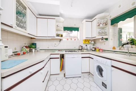 65 Tyron Way, Sidcup, DA14 6AZ