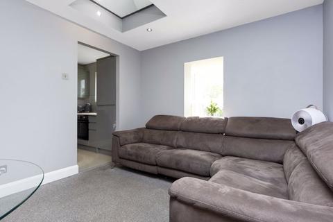 27 Heatherbank Close, Dartford, DA1 3PN