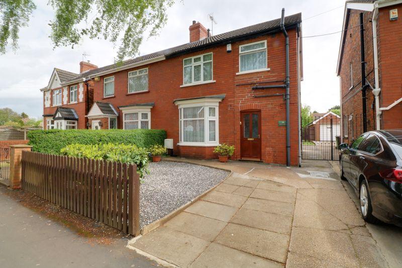 Buckingham Avenue, Scunthorpe 3 bed semidetached house £135,000