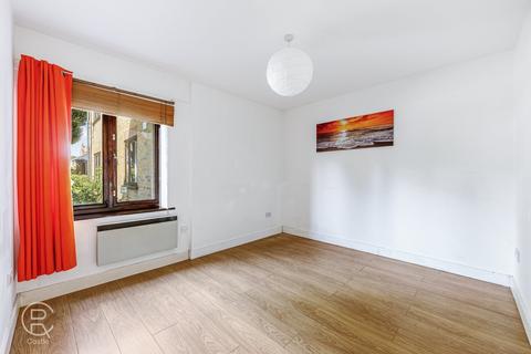 2 bedroom flat for sale, Kipling Court  Greenford Avenue, Hanwell, London, W7