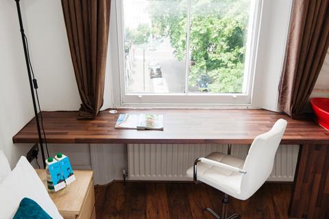 43c Westbourne Gardens, Bayswater, London, W2 5NR