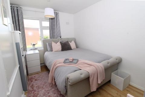80 Chatsworth Crescent, Walsall, WS4 1RU