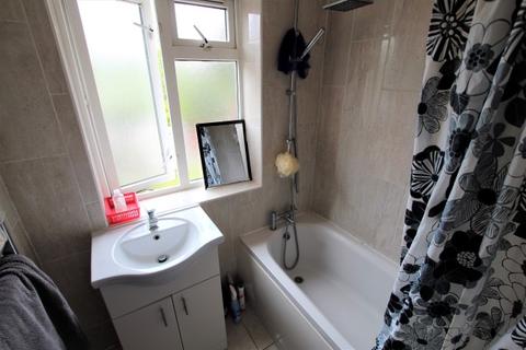 2 Radleys Mead, Dagenham, RM10 8SH