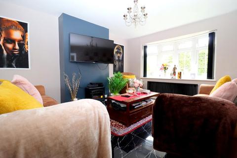 20 Broughton Avenue, Luton, LU3 2AR