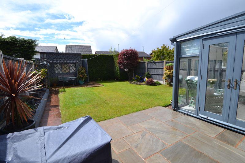 Hillcrest Drive, Greasby 3 bed semidetached house £274,950