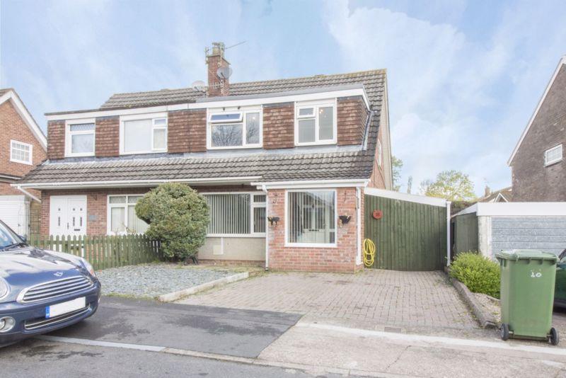 Monmouth Court, Caerphilly 3 bed semidetached house £220,000