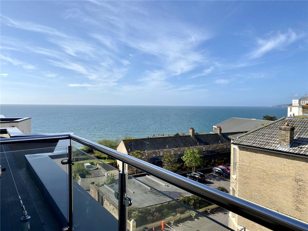 Beacon Road, Bournemouth, BH2 2 bed penthouse £485,000