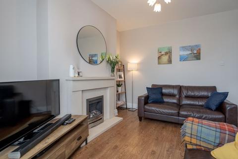 19 Doris Avenue, Bolton, BL2 6DB