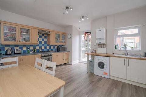 19 Doris Avenue, Bolton, BL2 6DB