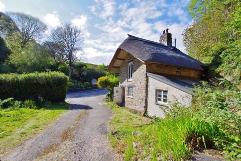 Royal Castle Lodge Castle Hill, Lynton, EX35 6JA